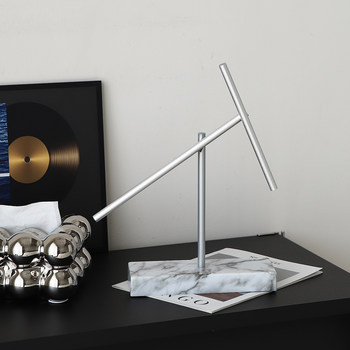 Iron Man Perpetual Motion Ornament Chaos Pendulum Newton's Perpetual Motion Light Luxury High-End Living Room Tv Cabinet Soft Decoration