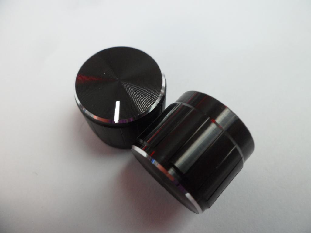 Amplifier Volume Potentiometer Aluminum alloy knob 17X13 black smooth bright side with scale