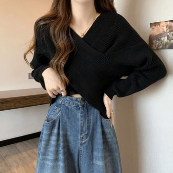 Cross design v-neck sweater for women 2025 autumn and winter lazy style inner layering sweater simple college trend