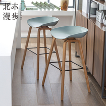North wood walk Solid wood creative bar chair Bar chair Modern simple bar chair High foot bar stool Household high stool