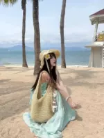 С молнией, бежевый