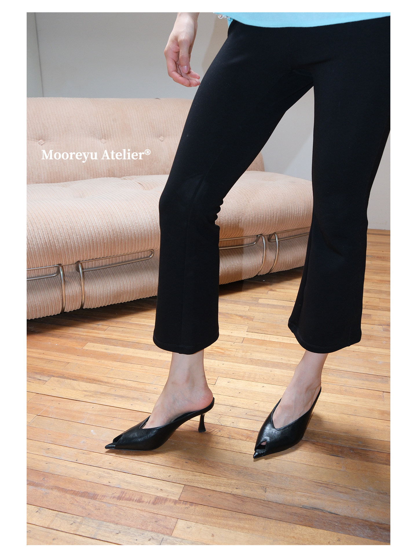 Mooreyu Black Pointed-Toe Stiletto Mule