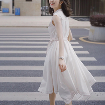 White shirt with dress and feminine summer sweet and feminine in a thin irregular lacing a character dress with long sleeves without sleeves