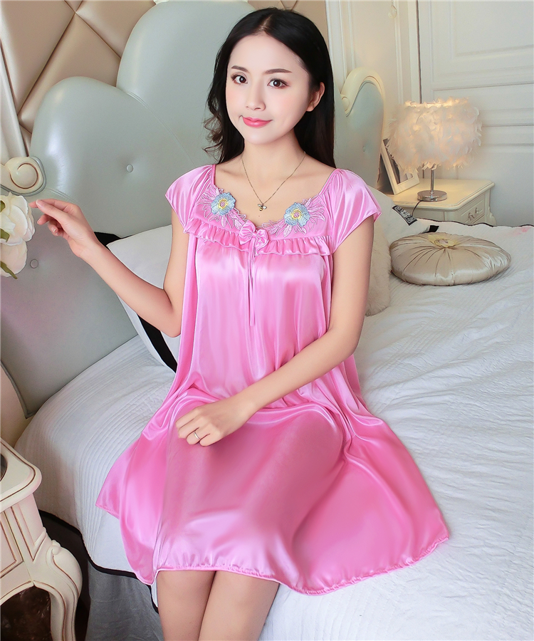 Nightdress nữ mùa hè sexy Hàn Quốc phiên bản của băng lụa ren đồ ngủ ngắn tay lụa lụa phần mỏng lỏng kích thước lớn ăn mặc đỏ