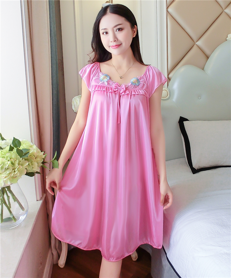 Nightdress nữ mùa hè sexy Hàn Quốc phiên bản của băng lụa ren đồ ngủ ngắn tay lụa lụa phần mỏng lỏng kích thước lớn ăn mặc đỏ