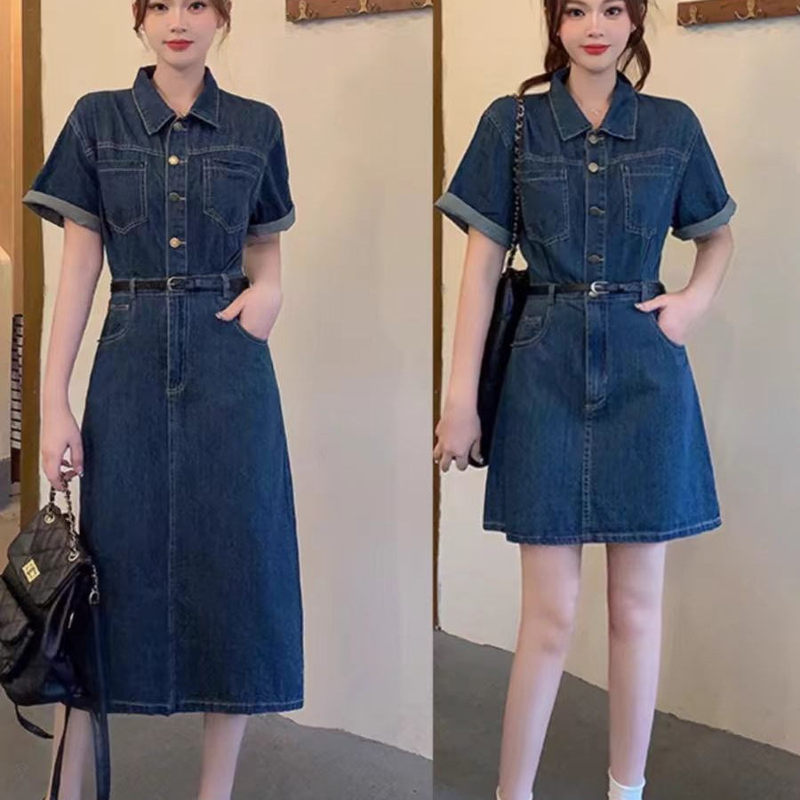 Petite Women's Retro Short-Sleeved Denim Dress with a Hong Kong Style Design, Waist-Cinching Belt, One-Piece Long Dress