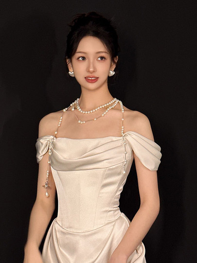 Empress Dowager Light Wedding Dress 2025 New One-Shoulder Satin Bridal Gown for Petite Brides with a High-End Feel