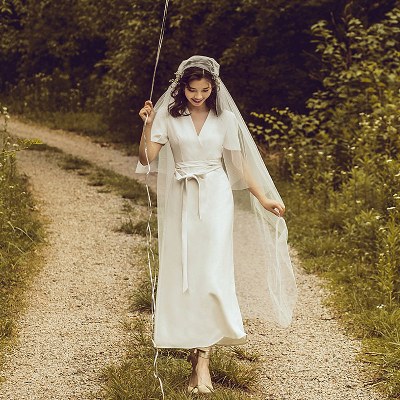 Satin light wedding dress 2021 new French super fairy retro forest travel shoot thin man simple dress skirt woman