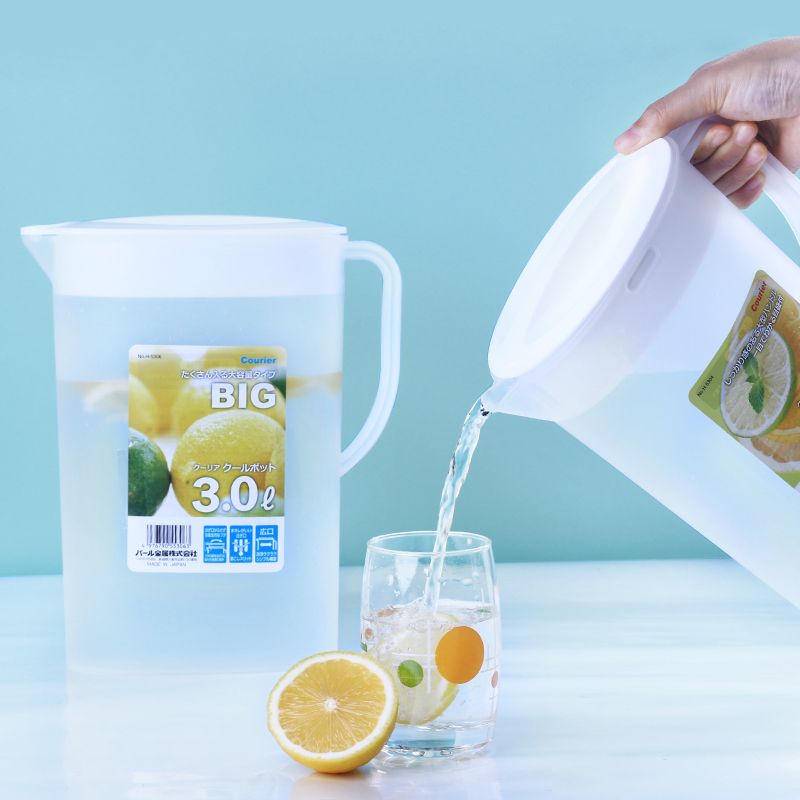 Japan Imports YAMADA Cold Kettle Household Heat Resistant Cold Kettle Large Capacity Cool White Open Water Cup Plastic Ice Kettle