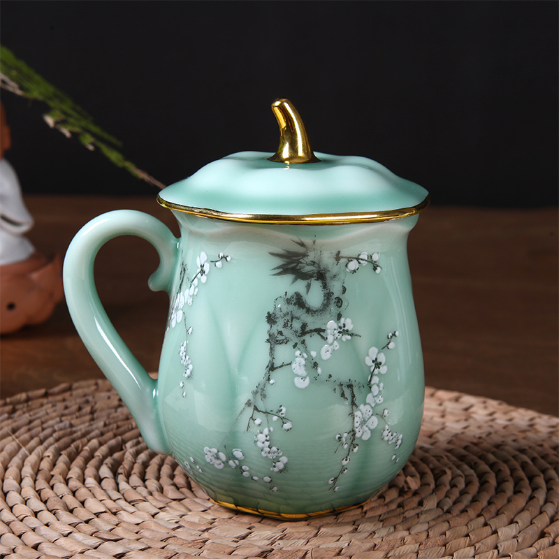 Red xin gold coloured drawing or pattern of jingdezhen ceramic celadon tea cups with cover cup office lady lovers tea cups