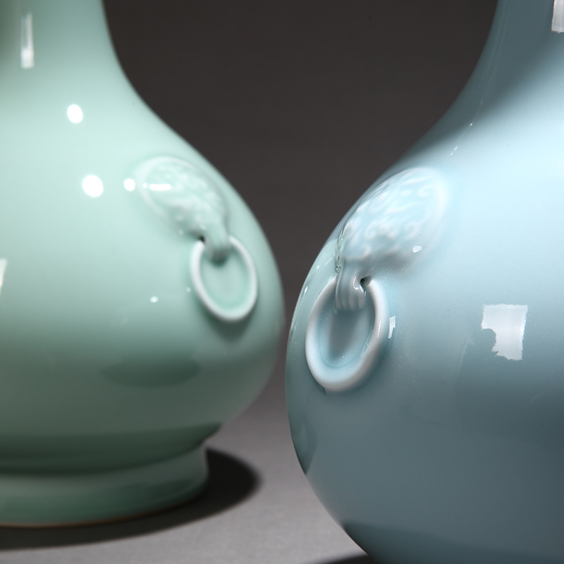 Longquan hand - cut garlic porcelain bottle collection classical decorative ceramic antique vase rich ancient frame decorative furnishing articles