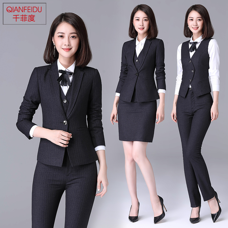 Tailleur femme - Ref 3244749 Image 3