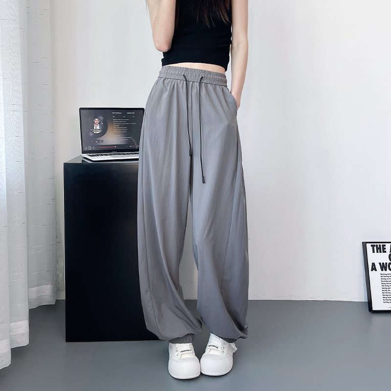 Plus Size Lantern Pants for Women, Summer Thin Ice Silk Sun Protection Cool Pants, Drapey Wide-Leg Pants for Sports and Dancing Plus Size Lantern Pants for Women, Summer Thin Ice Silk Sun Protection Cool Pants, Drapey Wide-Leg Pants for Sports and Dancing