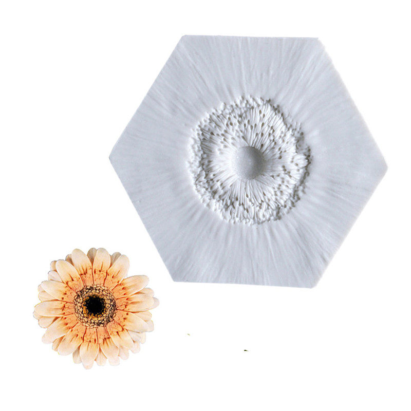 New products Chrysanthemum Flowers Hearts Simulation of Candy Flower Textured Silicone Mold Bread Flower Leaf Mold Petal Clay