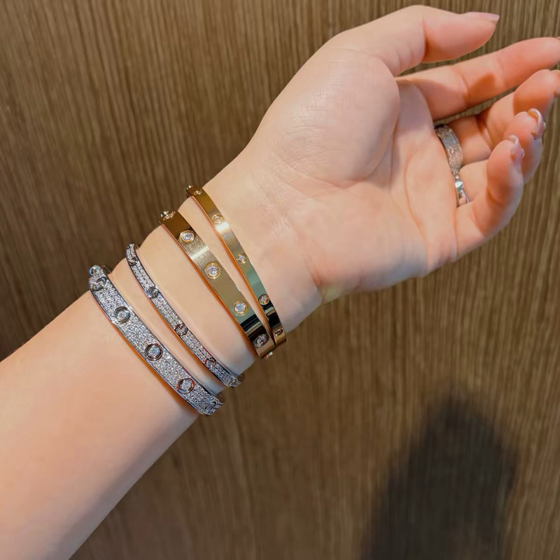 Cnc Starry Bracelet for Women, Love Wide Version, Narrow Version, Full Diamond, Smooth Surface, Light Luxury Couple Bracelet, Men's Large Size, Non-Fading Cnc Starry Bracelet for Women, Love Wide Version, Narrow Version, Full Diamond, Smooth Surface, Light Luxury Couple Bracelet, Men's Large Size, Non-Fading