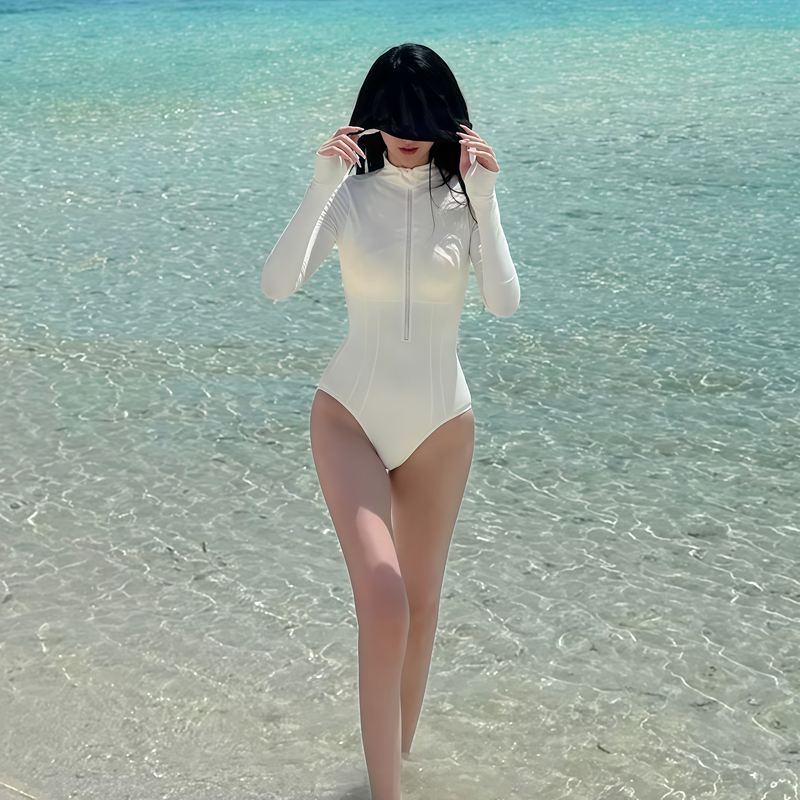 Surfing High-Neck One-Piece Swimsuit for Women Upf50+ Long-Sleeved Sun Protection Wetsuit Quick-Drying Jellyfish 2026 New Swimsuit