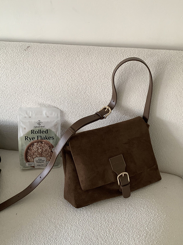 Matte Short Velvet Korean Style Women's Bag, New Retro Atmosphere, Elegant Suede Shoulder Bag, Versatile Casual Crossbody Bag