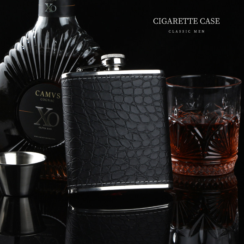 High-end imported crocodile grain small wine maker Outdoor 304 Stainless Steel 7 Oz Pure Color 4 Two Loaded Wine Pot