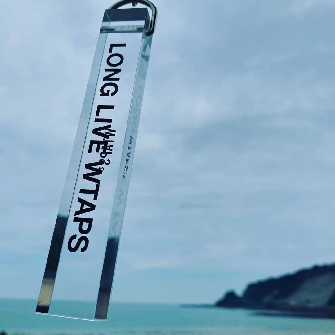 товар из китая 折扣现货wtaps 315/key holder.acrylic long live水晶钥匙扣挂件