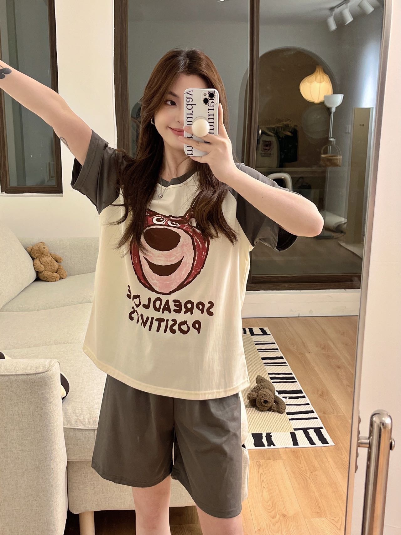 <!--睡衣女士夏天新款韩版短袖纯棉ins网红草莓熊短裤休闲家居服套装-->