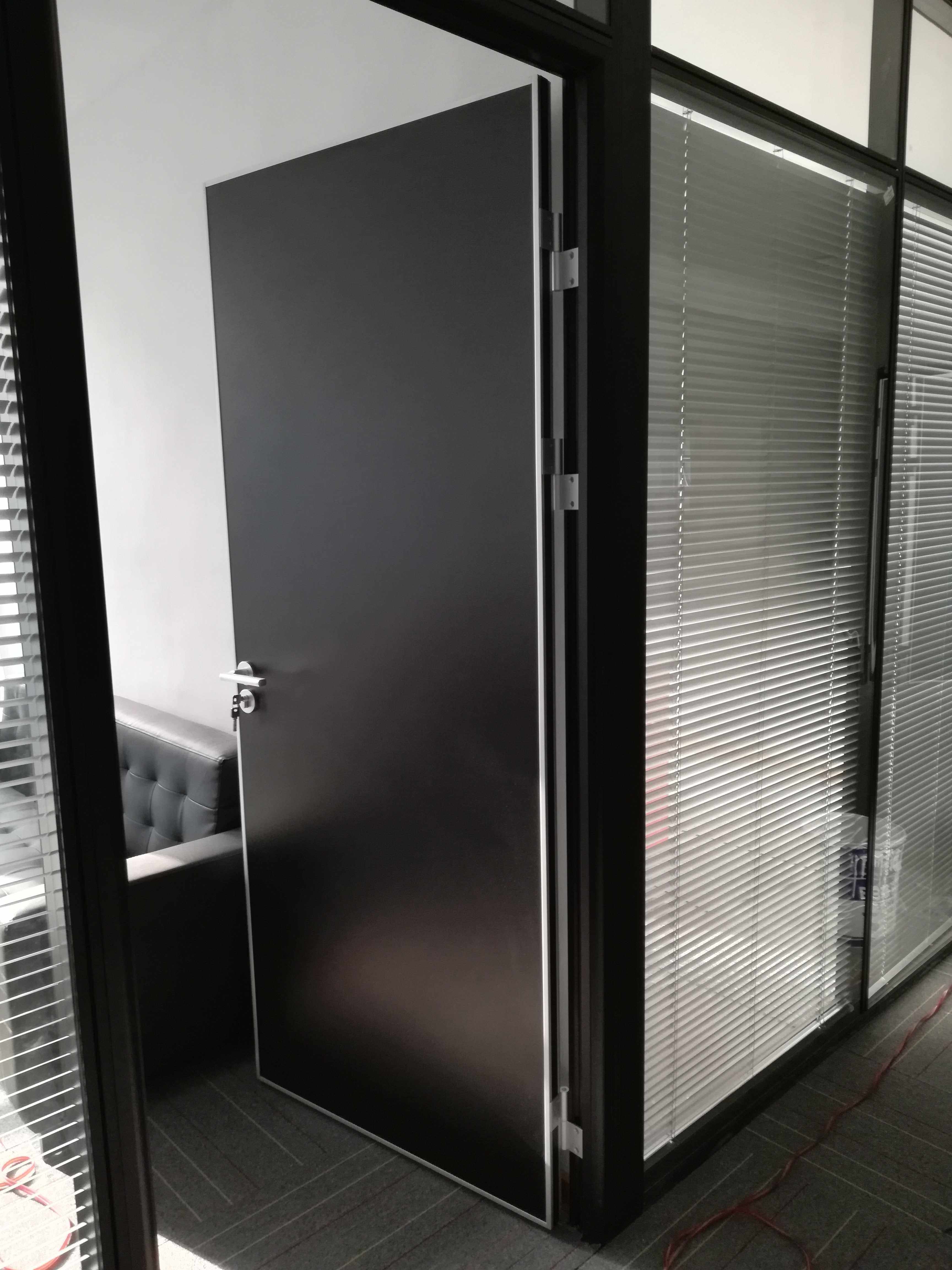 Changsha Zhuzhou Xiangtan Ningxiang Liuyang office High compartment glass partition wall shutter door alloy factory direct