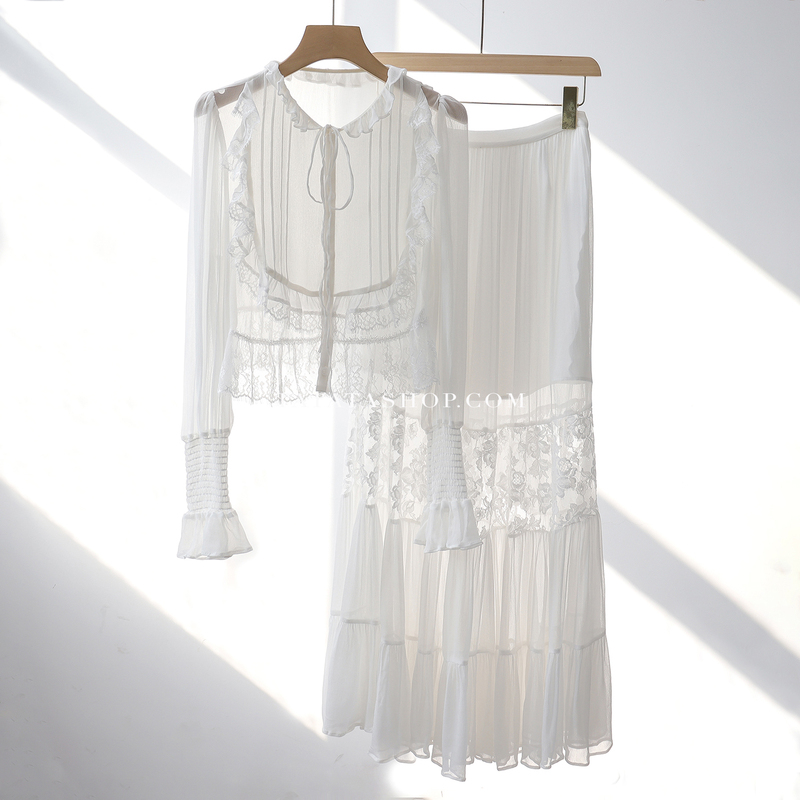 French Style That Is Gentle to the Core! Photos Come Out Better Than Real Life! Heavy Lace Splicing Short Shirt Top