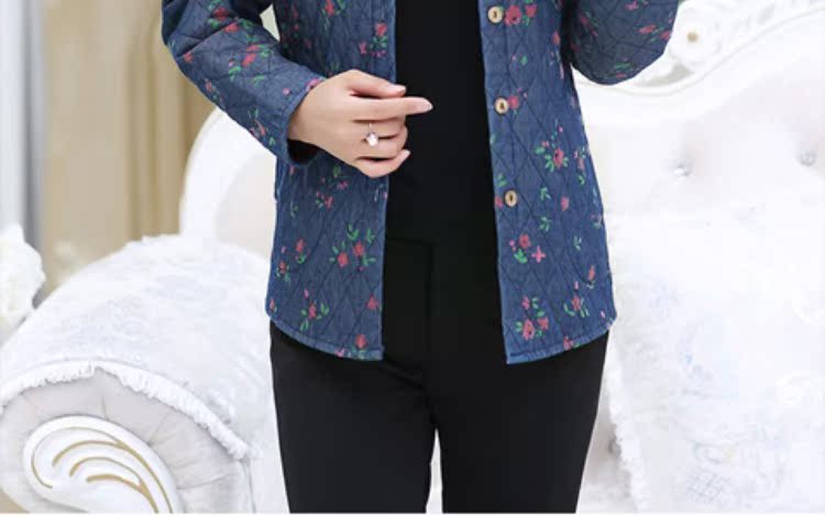 Phụ nữ trung niên mặc mùa đông cộng với áo sơ mi cotton mới cho mẹ mùa xuân và mùa thu chạm đáy áo sơ mi nhỏ và cũ đầm u40 sang trọng
