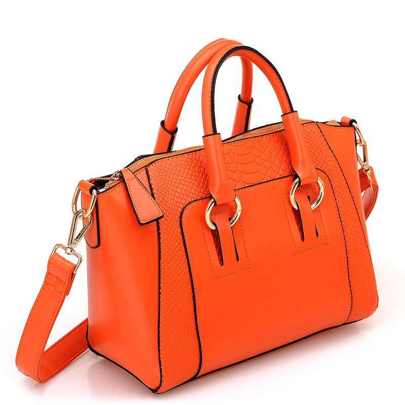 Retro Trendy Women's Tote Bag Image 4