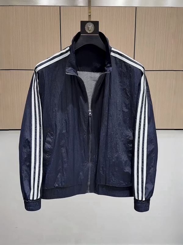2026 Spring/Summer New Men's Outdoor Ultra-Thin Quick-Drying Three-Stripe Sun Protection Jacket Sports Retro Trendy Coat