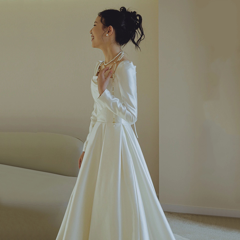 French-Style Light Wedding Dress, Simple Retro Satin Forest-Style Long-Sleeved Bridal Gown, High-End White Dress for Autumn French-Style Light Wedding Dress, Simple Retro Satin Forest-Style Long-Sleeved Bridal Gown, High-End White Dress for Autumn