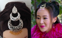 The mountain sea warp and shadow legend Wannen red magenta with glazed drop head decorated with brooch csos ancient dress accessories