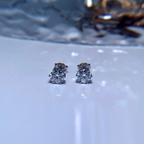 Mosanstone Six Paws Slap one carat D color Diamond earnail gift Custom 18K Platinum Mosanstone ear nail woman