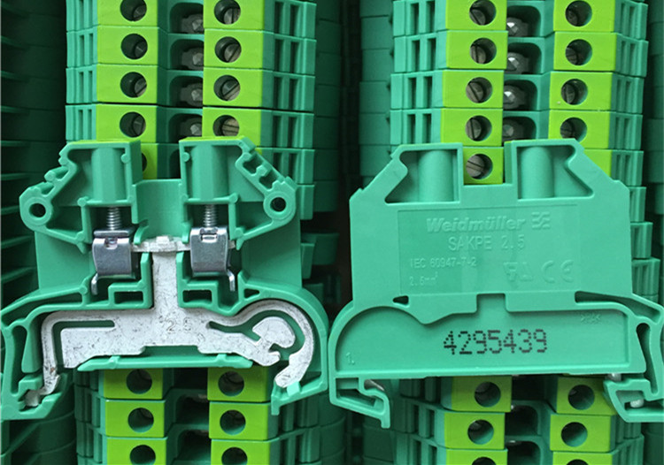 German Weidmüller grounded wiring terminal Weidmüller SAKPE 2 5 1124240000
