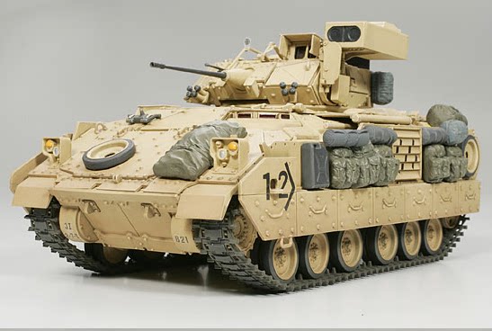 Tamiya TAMIYA official finished product 1 35 M2A2 Bradley infantry fighting vehicle with minor flaws