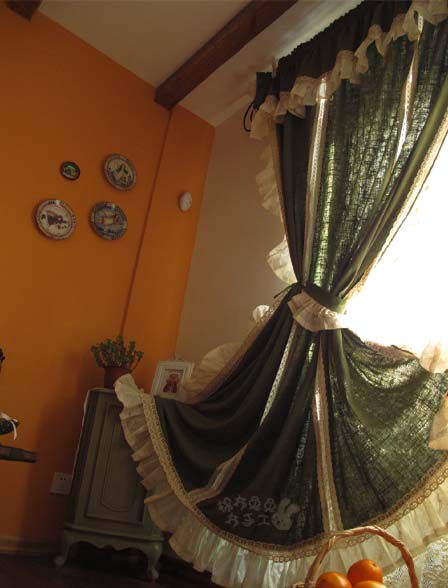 Is it because of the rain that delayed the wait for the flowers to bloom~~ Rustic grey-green linen handmade curtains