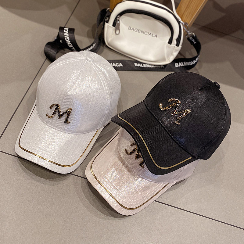 Tide brand hat female Korean fashion mercerized baseball cap spring and summer all-match M diamond-encrusted satin peaked cap sun visor