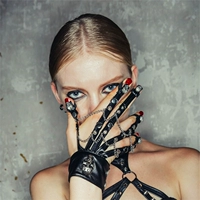 Одиночная женская модель GE001