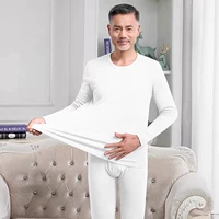 Круглая шея белая