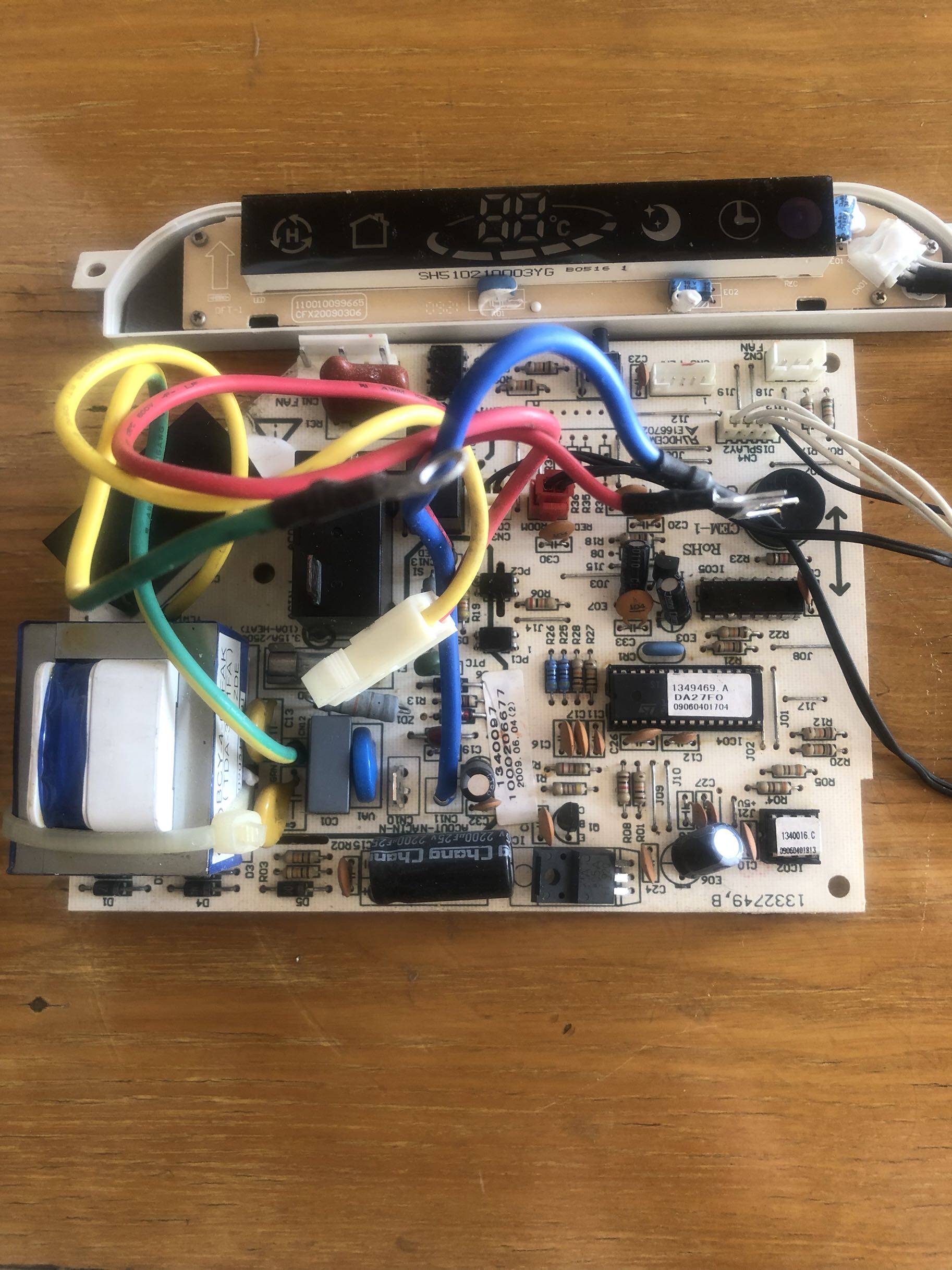 1340097 Applicable Hisense variable frequency air conditioning internal machine board 1332749 D KFR-35G 27FZBPC