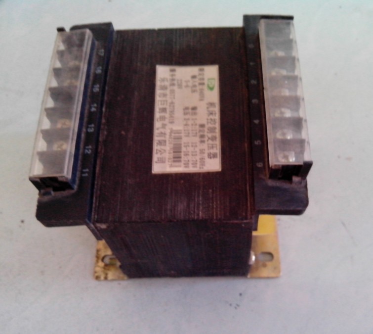 Transformer engraving machine power supply) Output 70 V600W engraving machine power input 220V Transformers