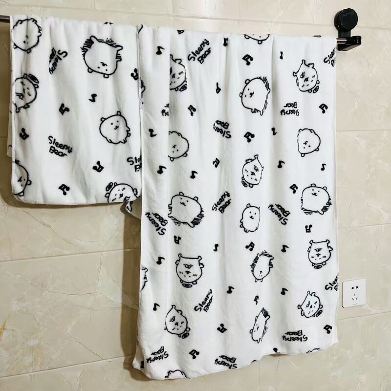 ins Self-Adhesive Bear-Shaped Bath Towel, Cute Student Dormitory Face Towel, Soft and Absorbent, Household Bath Towel That Can Be Wrapped Around