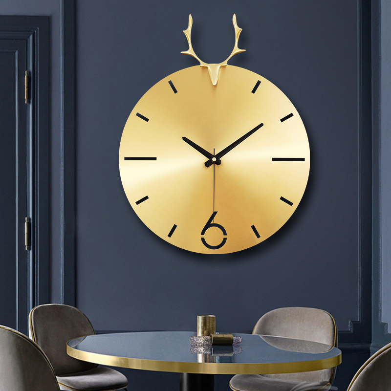 Nordic luxury wall clock living room home deer head European metal clock fashion creative clock bedroom simple hanging watch