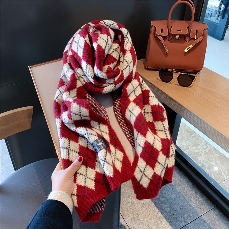 New Year's gift scarf female winter wild cashmere plaid knitted warm red natal scarf for girlfriend