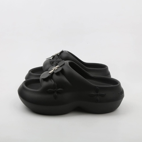 Небольшие дизайнерские тапочки, обувь, высокие слайдеры на платформе, тренд сезона