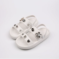 0107-8 Белый цветок с бриллиантом