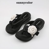 SUNNY COLOR Модные слайдеры на платформе, тапочки, сланцы, высокая пляжная обувь, в стиле Шанель, в цветочек