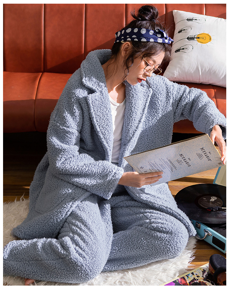 Có thể là trẻ em mùa đông flannel đồ ngủ phụ nữ Hàn Quốc cardigan dày lông cừu san hô phục vụ nhà phù hợp với dịch vụ nhà của phụ nữ đồ bộ thun cotton mặc nhà cao cấp