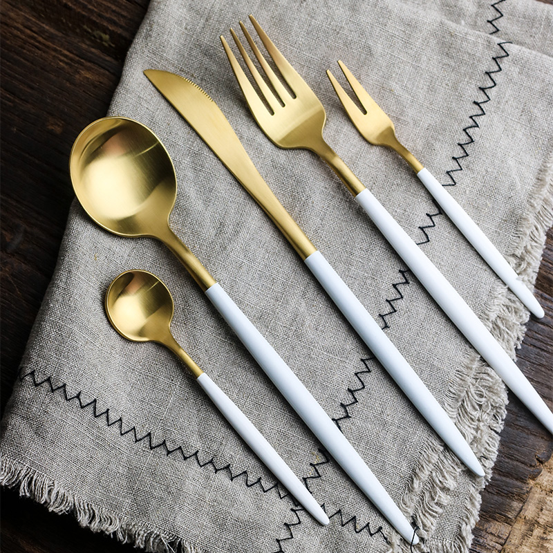 WUXIN304 stainless steel knife and fork spoon, western - style food tableware suit three - piece steak knife and fork dessert spoon, fruit fork