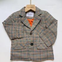 A small Y-sergey plaid suit jacket.