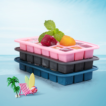 Clear silicone ice sheet ice cube ice cube made with ice sheet supplemented by frozen household refrigerator ice sheet